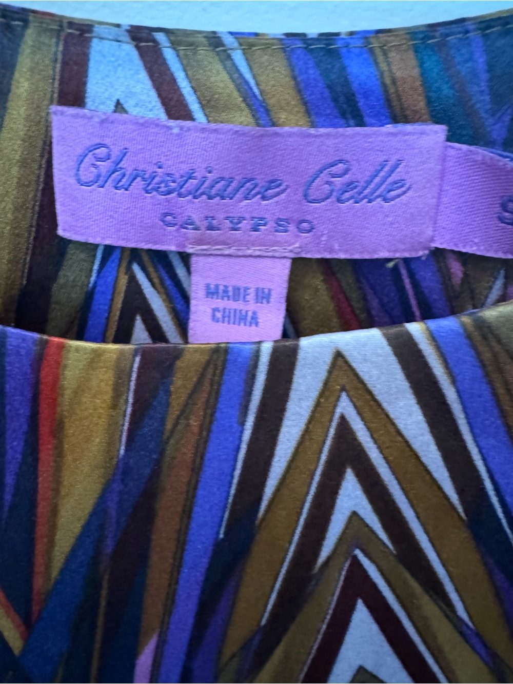 Stunning 100% silk Calypso shirt Purple Chevron Short-Sleeve Blouse s